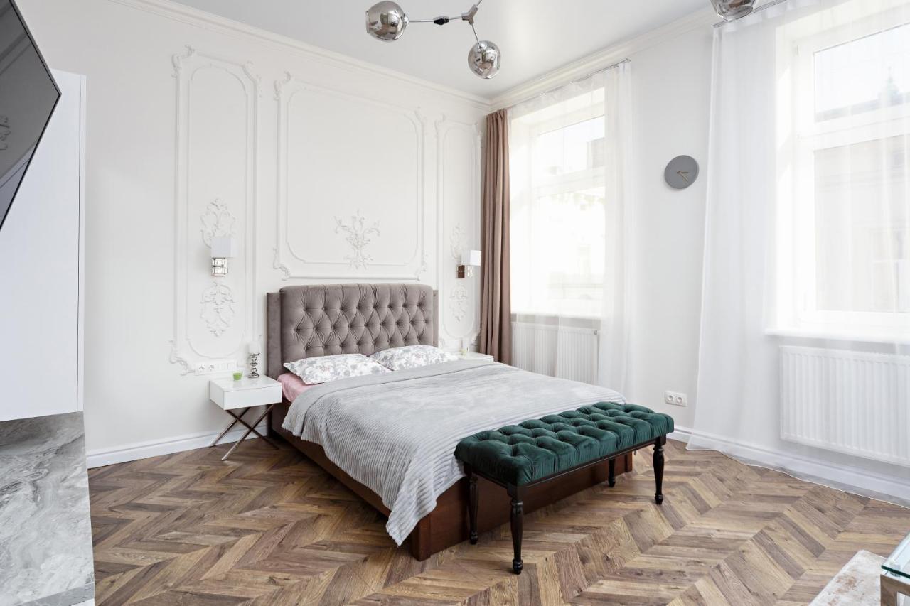 Green apartment Lviv Buitenkant foto