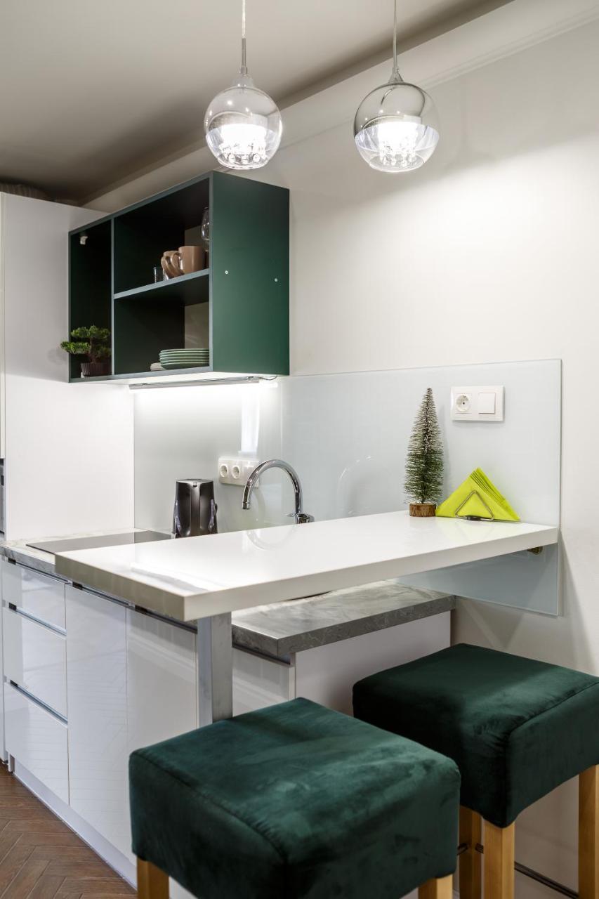 Green apartment Lviv Buitenkant foto