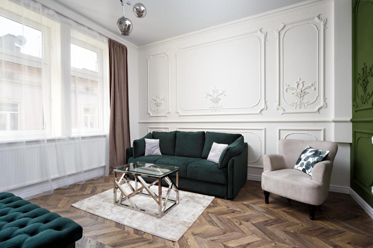 Green apartment Lviv Buitenkant foto