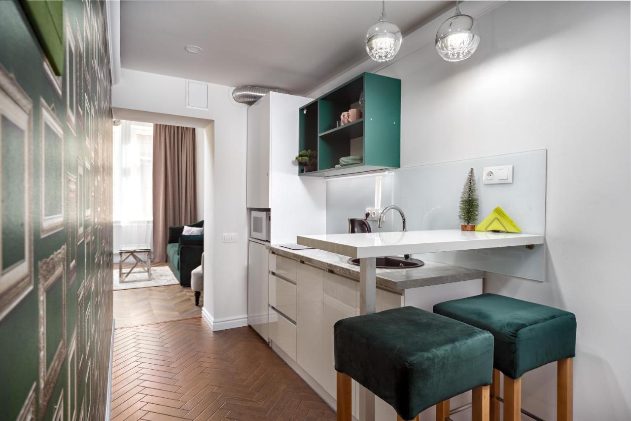 Green apartment Lviv Buitenkant foto